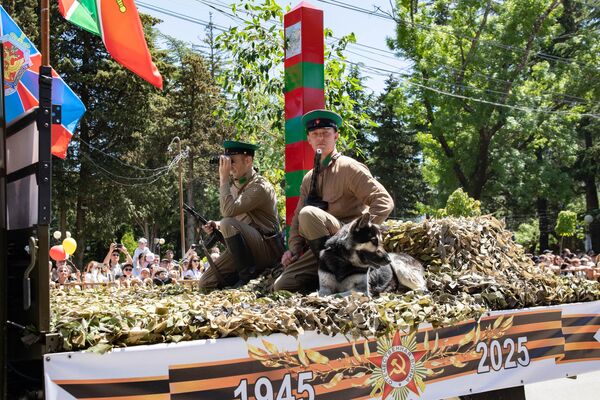 Военный парад в Цхинвале в честь 80-летия Победы в Великой Отечественной войне - Sputnik Южная Осетия