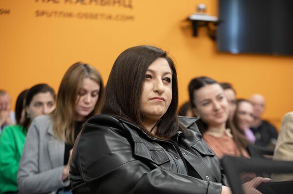 Олег Дмитриев на SputnikPro Олег Дмитриев на SputnikPro - Sputnik Южная Осетия