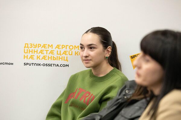 SputnikPro с Олегом Дмитриевым SputnikPro с Олегом Дмитриевым - Sputnik Южная Осетия
