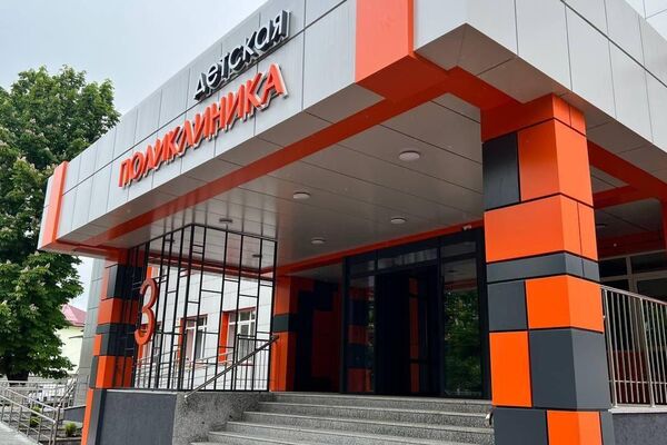 Детская поликлиника №3 во Владикавказе после капремонта Детская поликлиника №3 во Владикавказе после капремонта - Sputnik Южная Осетия