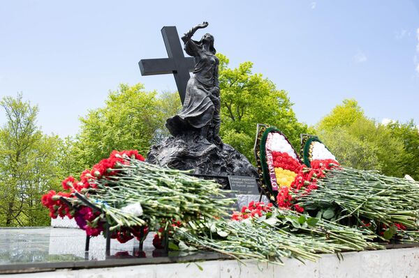 Годовщина Зарской трагедии Годовщина Зарской трагедии - Sputnik Южная Осетия