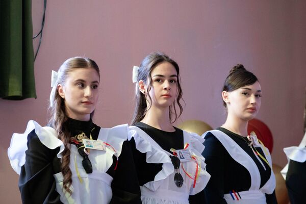 Последний звонок в государственном лицее искусств г. Цхинвал Последний звонок в государственном лицее искусств г. Цхинвал - Sputnik Южная Осетия