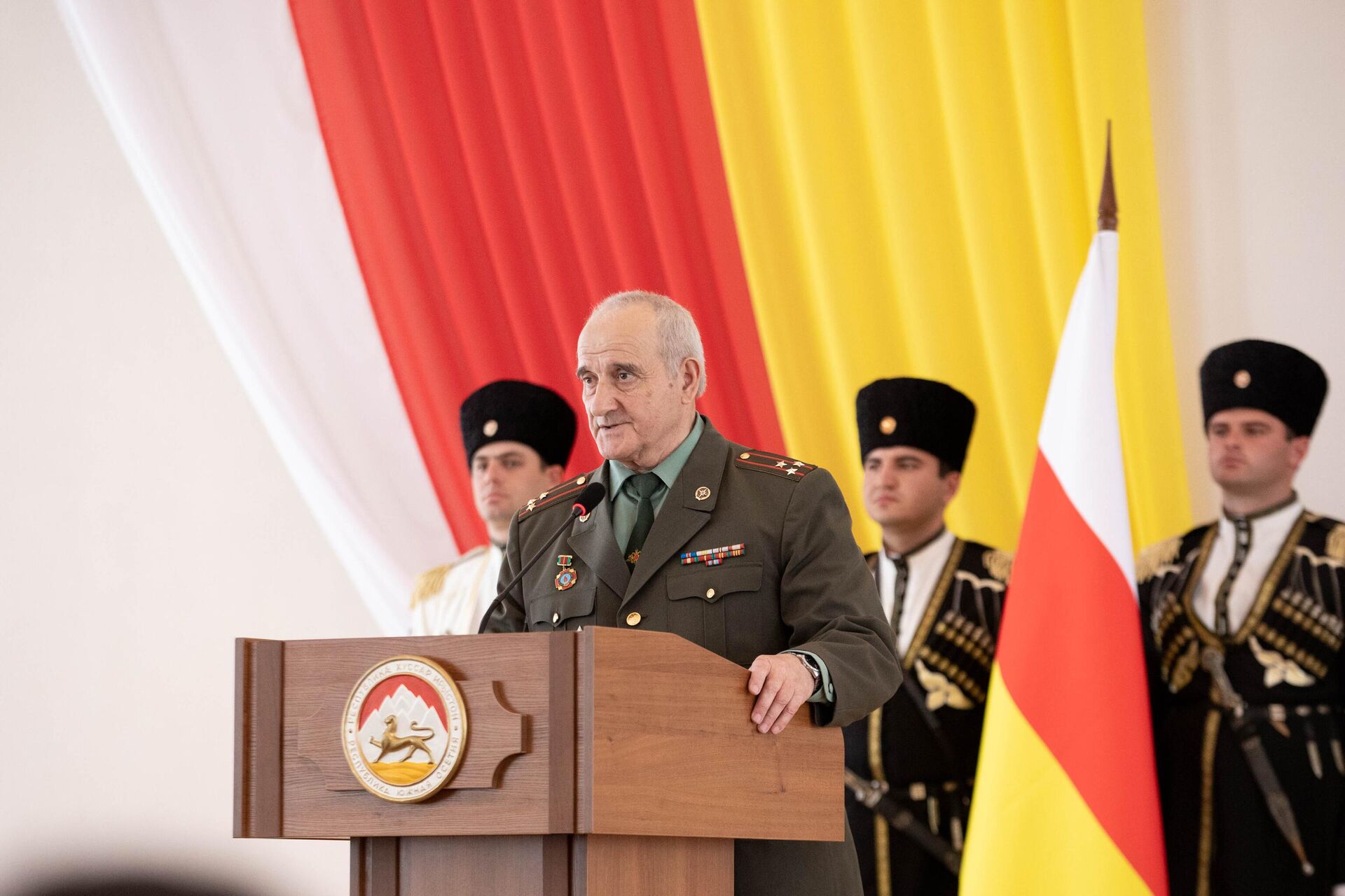 Торжественное собрание в честь 33-й годовщины принятия Акта о провозглашении независимости Южной Осетии - Sputnik Южная Осетия, 1920, 04.11.2025