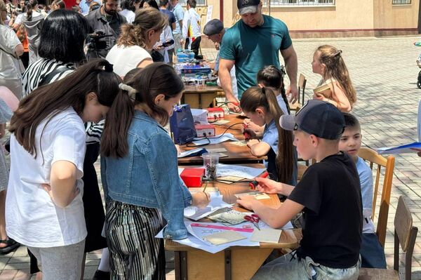 В Цхинвале отмечают День защиты детей В Цхинвале отмечают День защиты детей - Sputnik Южная Осетия