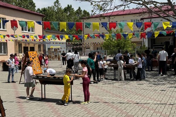 В Цхинвале отмечают День защиты детей В Цхинвале отмечают День защиты детей - Sputnik Южная Осетия