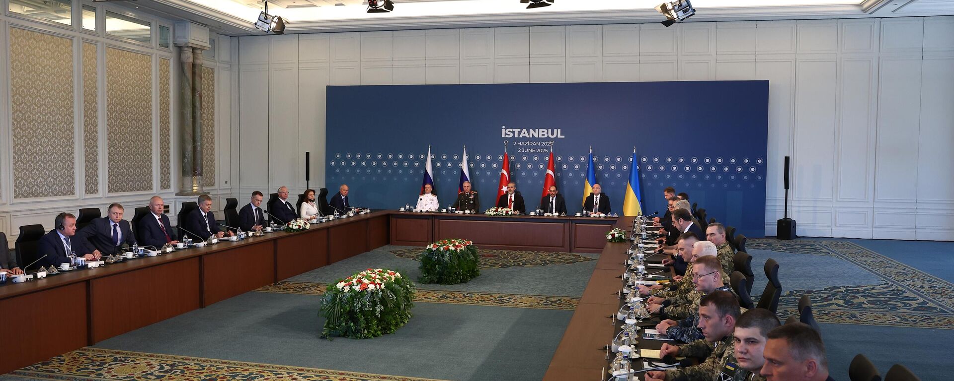 Второй раунд переговоров России и Украины - Sputnik Южная Осетия, 1920, 03.06.2025