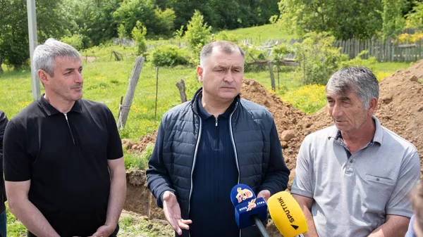 Прокладка газопровода в селе Начрепа - Sputnik Южная Осетия