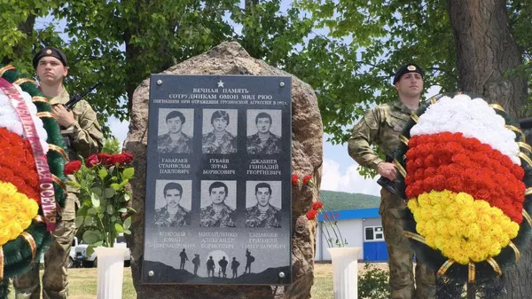 В Южной Осетии почтили память сотрудников ОМОН, павших в июне 1992 года - Sputnik Южная Осетия