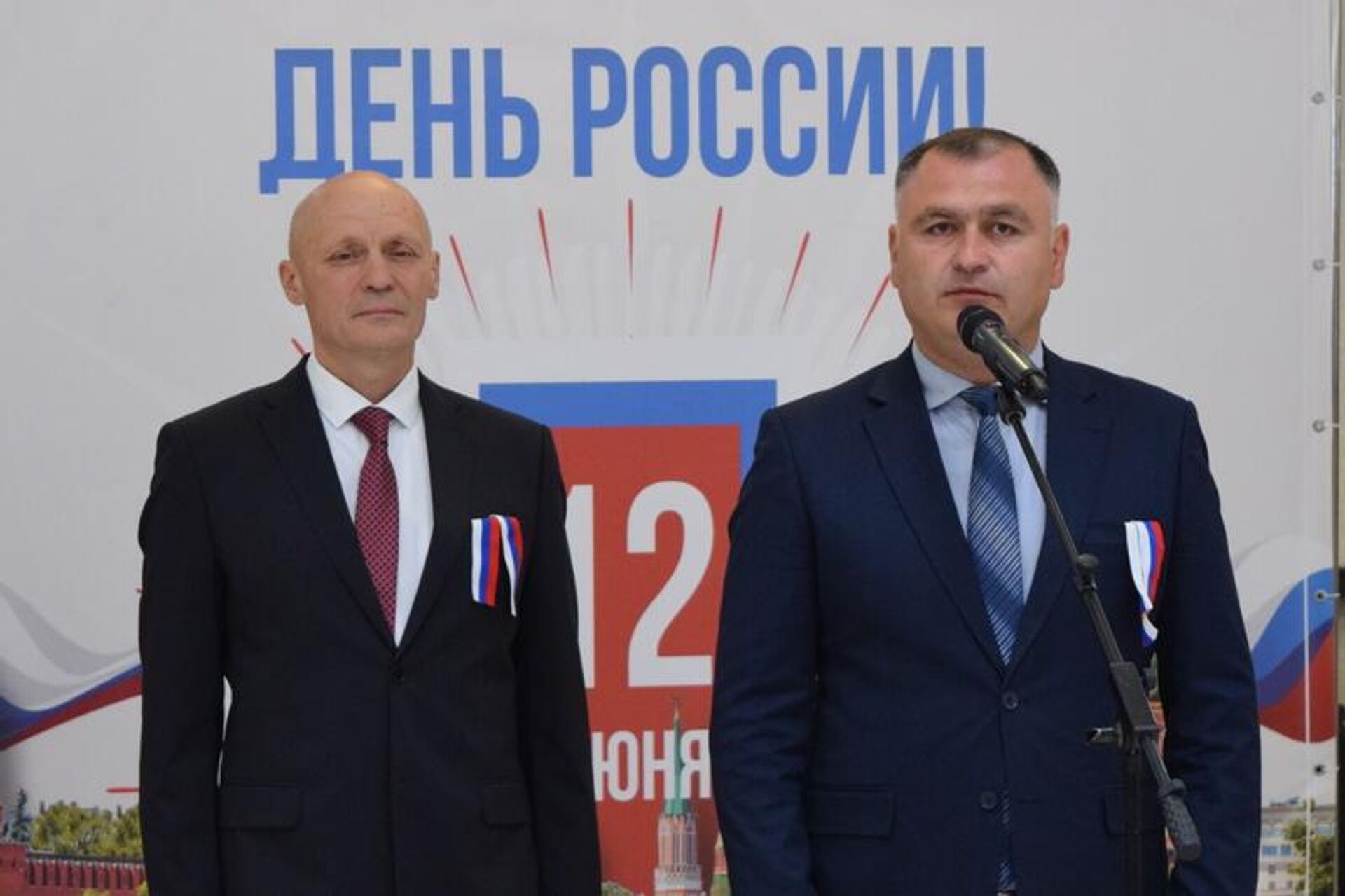 В Цхинвале прошел торжественный прием в честь Дня России В Цхинвале прошел торжественный прием в честь Дня России - Sputnik Южная Осетия, 1920, 12.06.2025