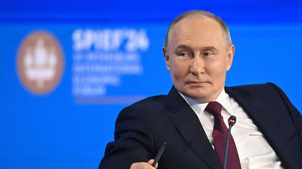 Выступление Владимира Путина на пленарном заседании ПМЭФ-2025: прямая трансляция - Sputnik Южная Осетия