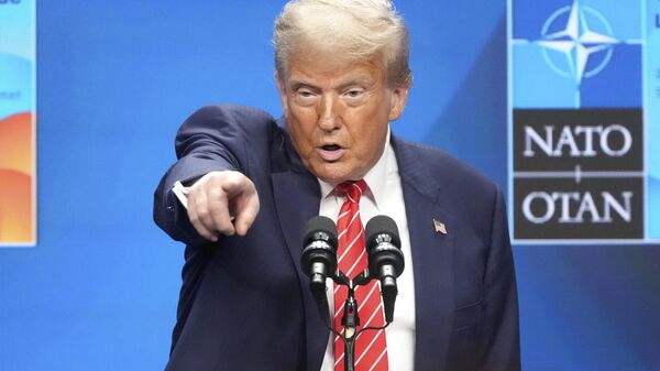 Дональд Трамп на саммите НАТО в Гааге - Sputnik Южная Осетия