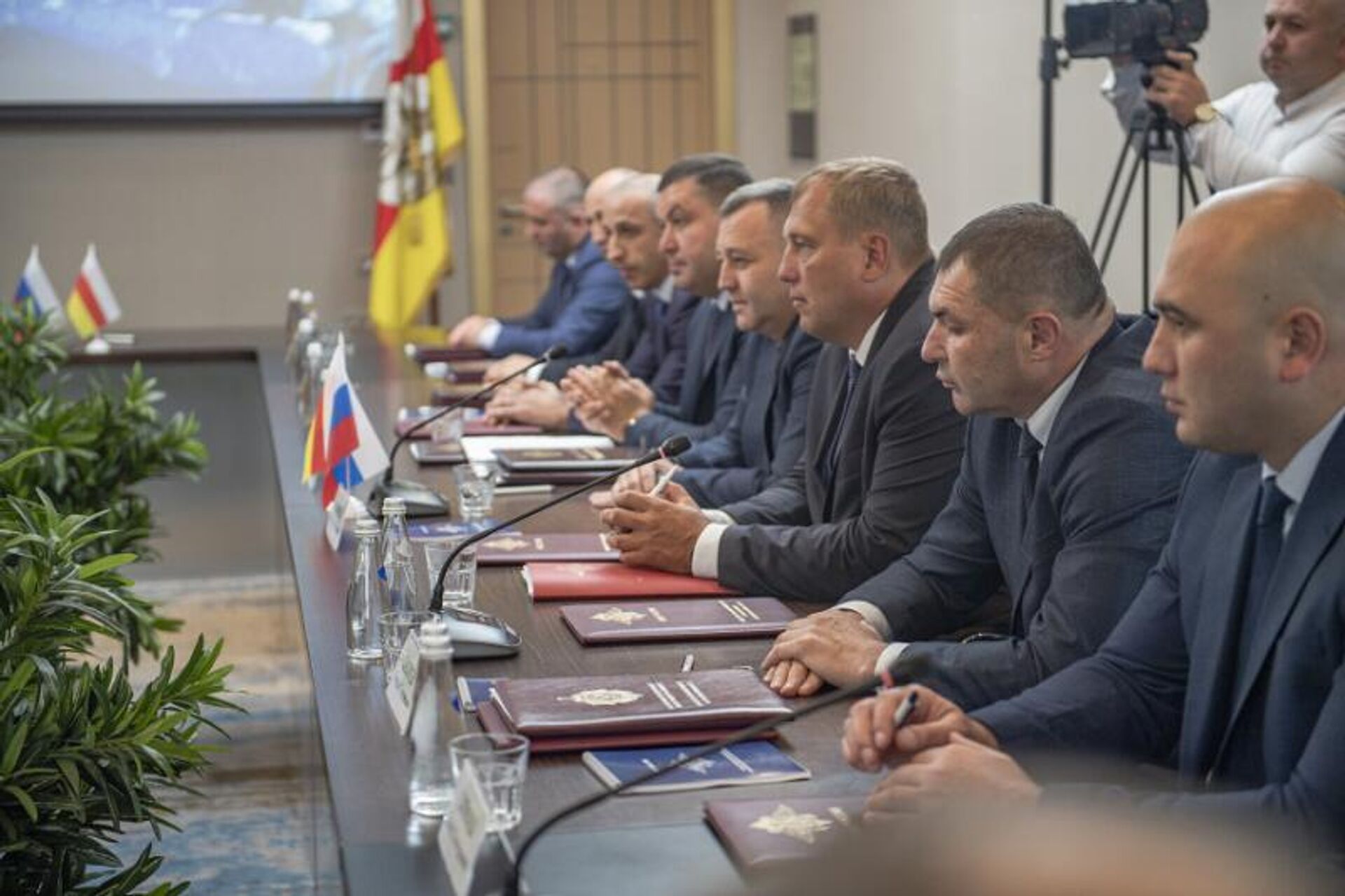 Заседание двустороннего Комитета МВД России и МВД Республики Южная Осетия по сотрудничеству органов внутренних дел приграничных районов - Sputnik Южная Осетия, 1920, 01.07.2025