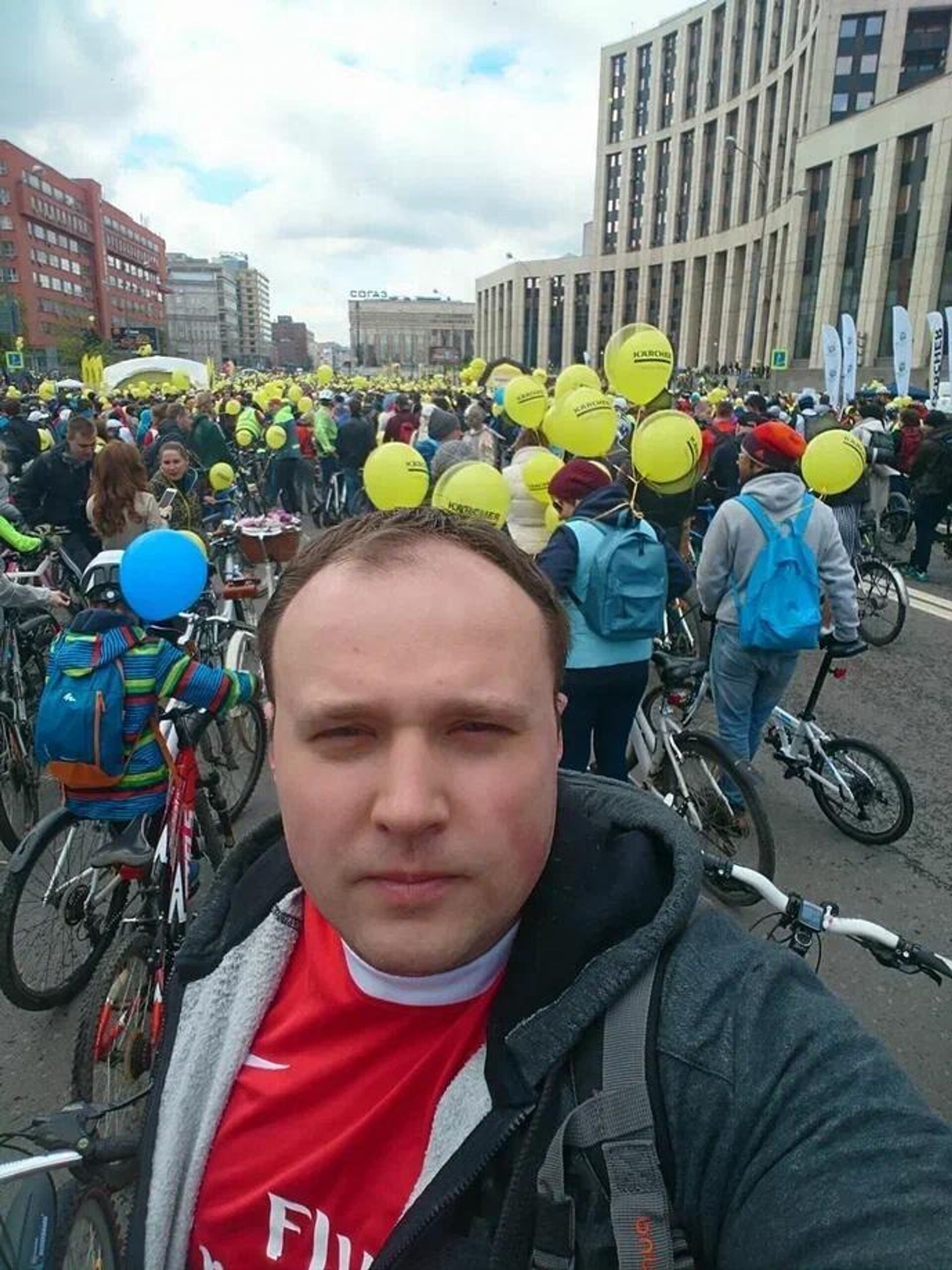 Евгений Белоусов во время велопробега Евгений Белоусов во время велопробега - Sputnik Южная Осетия, 1920, 03.07.2025