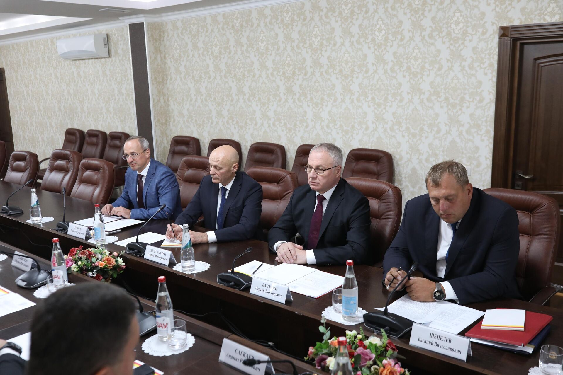 Встреча представителей МВД РФ и ИКЦ Южной Осетии Встреча представителей МВД РФ и ИКЦ Южной Осетии - Sputnik Южная Осетия, 1920, 04.07.2025