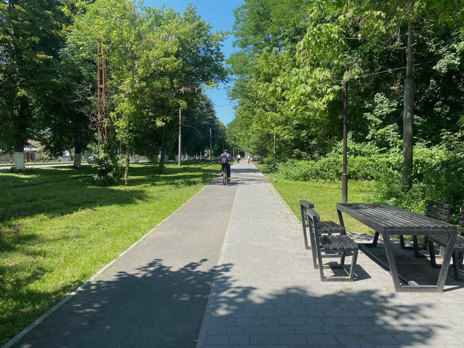 Благоустройство общественного пространства на проспекте Коста во Владикавказе  - Sputnik Южная Осетия, 1920, 09.07.2025