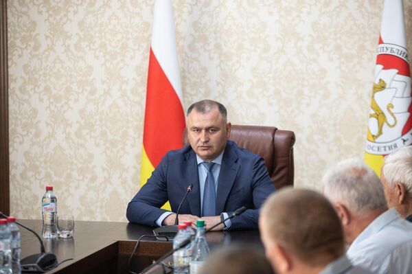Награждение ветеранов Миротворческих Сил Награждение ветеранов Миротворческих Сил - Sputnik Южная Осетия