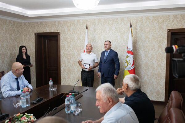 Награждение ветеранов Миротворческих Сил Награждение ветеранов Миротворческих Сил - Sputnik Южная Осетия