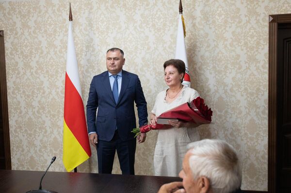 Награждение ветеранов Миротворческих Сил Награждение ветеранов Миротворческих Сил - Sputnik Южная Осетия