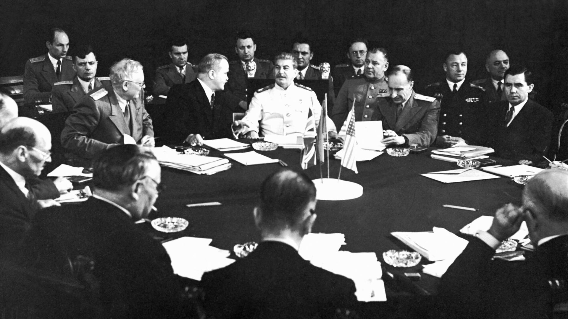 Потсдамская конференция Потсдамская конференция - Sputnik Южная Осетия, 1920, 17.07.2025