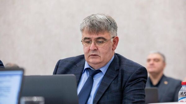Алан Джиоев Указом президента Алана Гаглоева освобожден от должности первого зампредседателя правительства Южной Осетии - Sputnik Южная Осетия