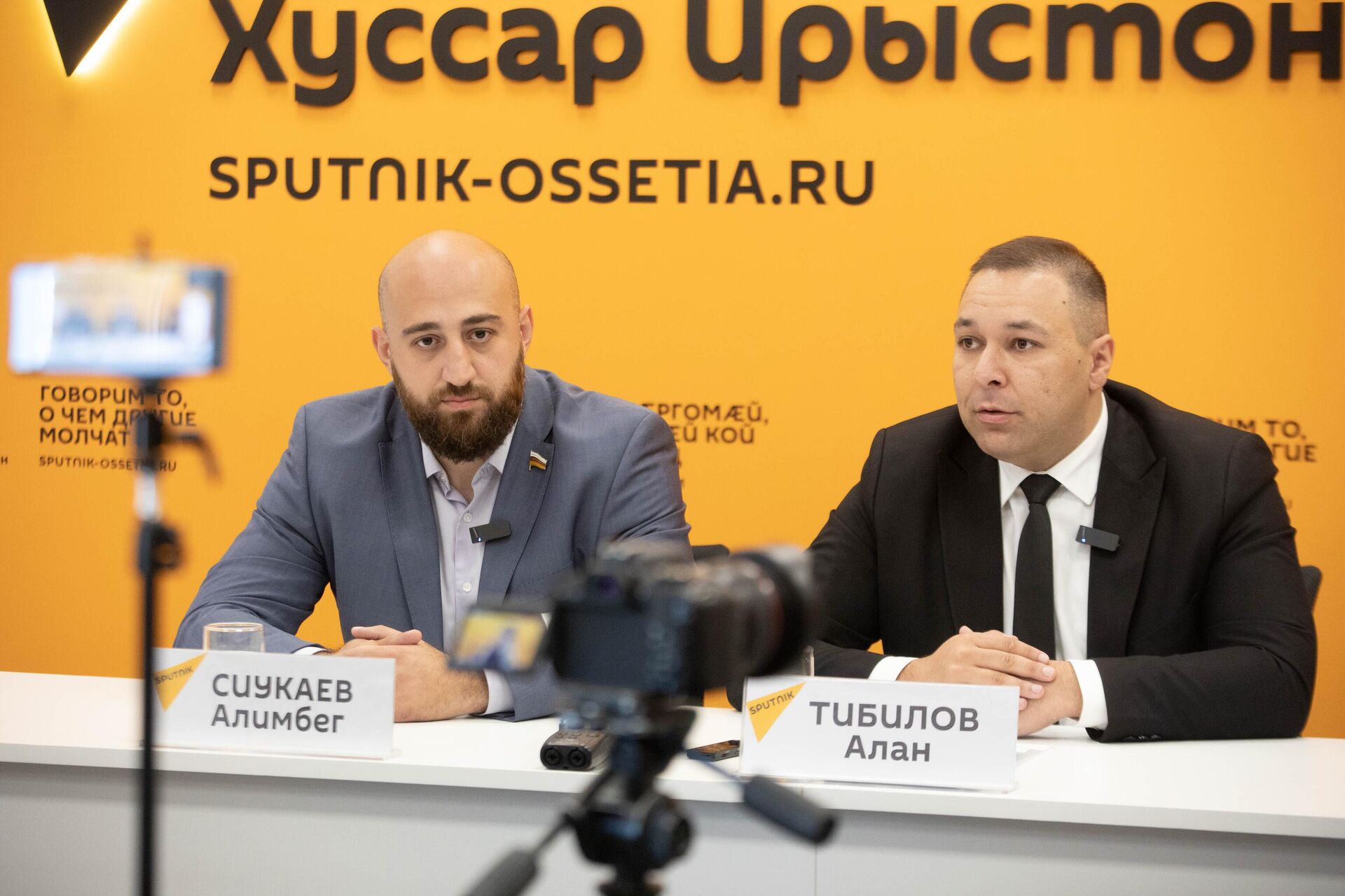 Алимбег Сиукаев и Алан Тибилов - Sputnik Хуссар Ирыстон, 1920, 04.08.2025