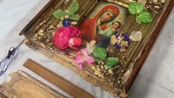 В Крыму задержана подозреваемая в попытке подорвать сотрудников ФСБ при помощи взрывчатки, вмонтированной в православную икону - Sputnik Южная Осетия