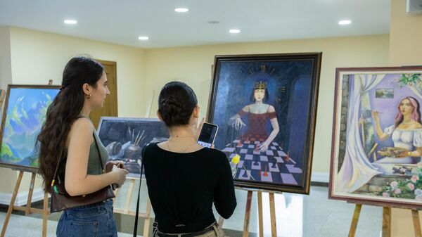 Выставка художников к 17-летию признания независимости Южной Осетии Россией  - Sputnik Южная Осетия
