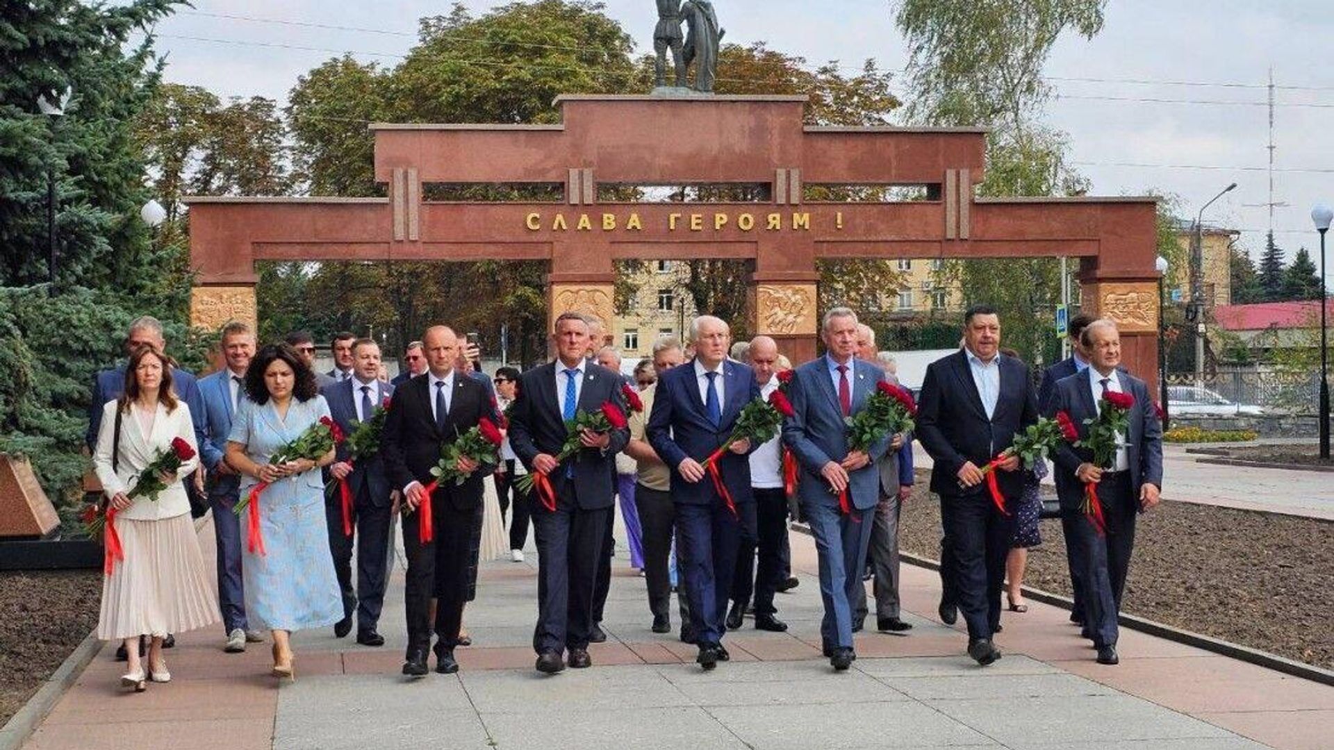 ⭐ Во Владикавказе стартовал XVII съезд Союза городов Воинской Славы России ⭐ Во Владикавказе стартовал XVII съезд Союза городов Воинской Славы России - Sputnik Южная Осетия, 1920, 27.08.2025