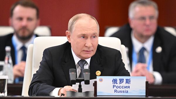 Владимир Путин - Sputnik Хуссар Ирыстон