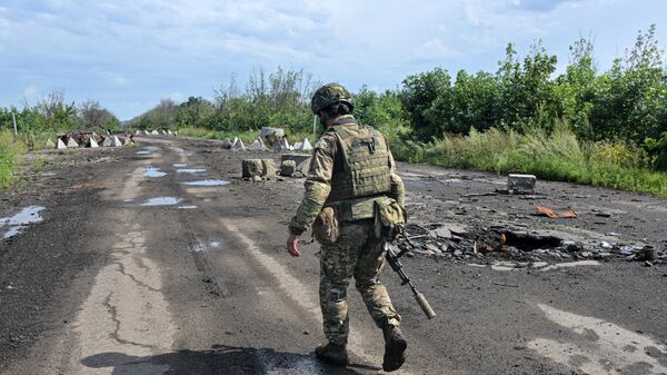 Военнослужащий ВС РФ на Купянском направлении. Архивное фото  - Sputnik Южная Осетия