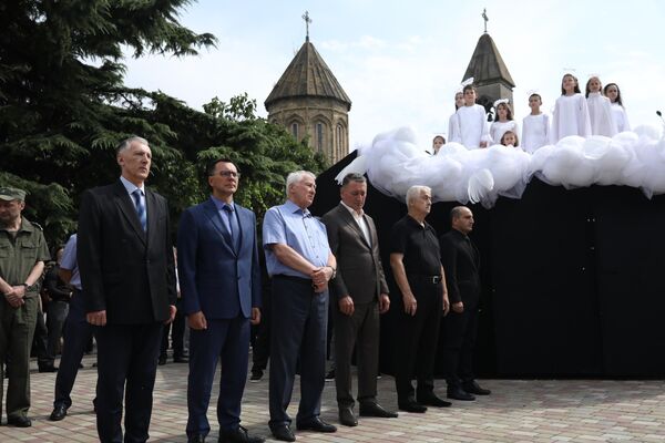 Траурная акция памяти жертв теракта в Беслане Траурная акция памяти жертв теракта в Беслане - Sputnik Южная Осетия