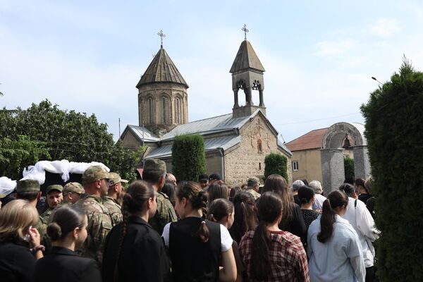 Траурная акция памяти жертв теракта в Беслане Траурная акция памяти жертв теракта в Беслане - Sputnik Южная Осетия