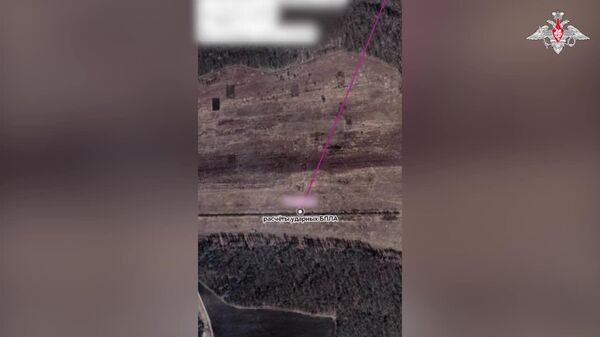 Российские военные ударили ракетой ОТРК Искандер-М по пункту подготовки к запуску вражеских дальних БПЛА в Черниговской области, который ВСУ выдавали за миссию по гуманитарному разминированию, сообщает Минобороны РФ - Sputnik Южная Осетия