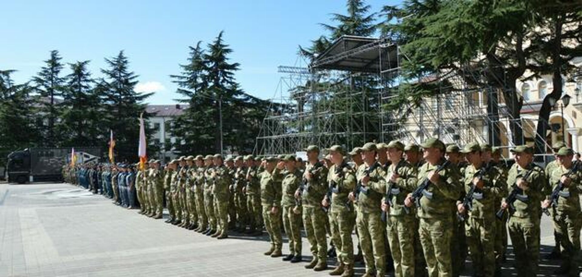 Генеральная репетиция военного парада в Цхинвале ко Дню Республики - Sputnik Хуссар Ирыстон, 1920, 16.09.2025