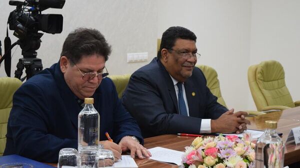 Президент Алан Гаглоев принял официальную делегацию Республики Никарагуа  - Sputnik Южная Осетия