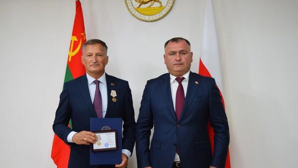 Президент РЮО Алан Гаглоев встретился с советником президента ПМР Павлом Прокудиным. - Sputnik Южная Осетия
