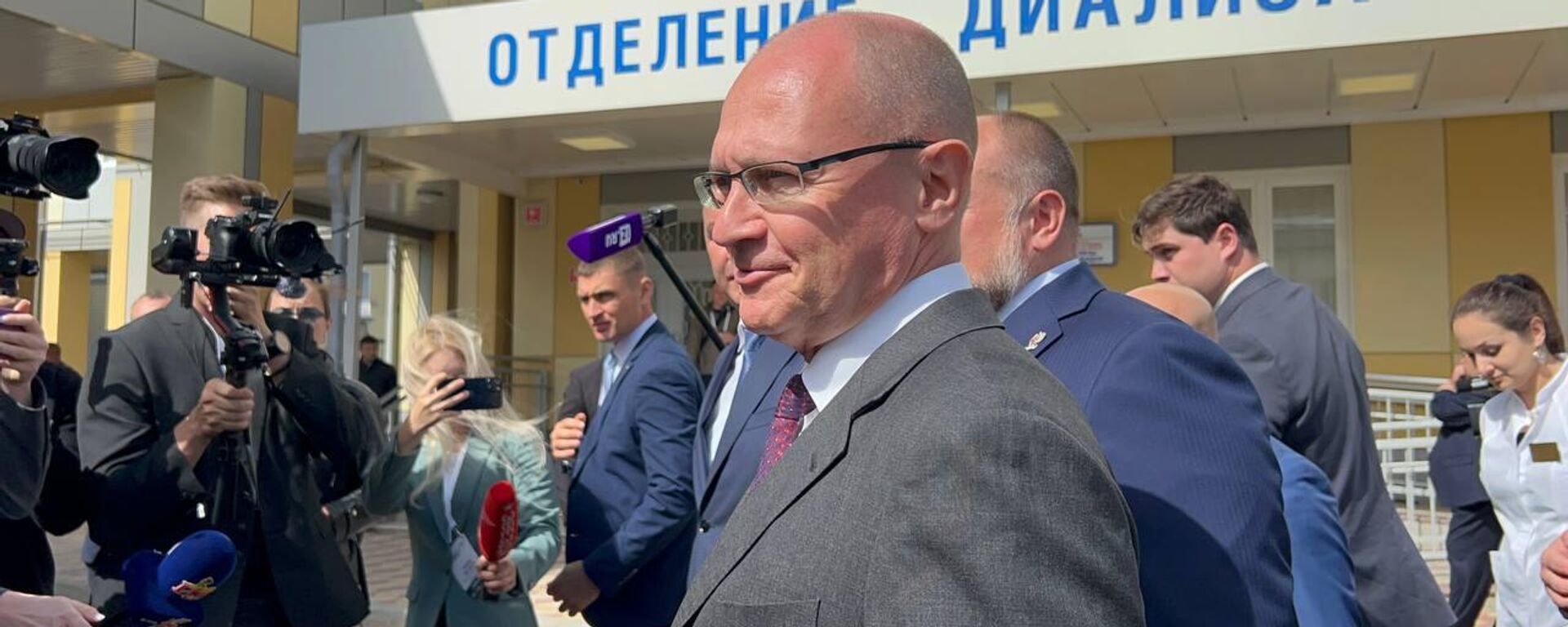 Сергей Кириенко посетил Республиканский многопрофильный медицинский центр в Южной Осетии - Sputnik Южная Осетия, 1920, 20.09.2025