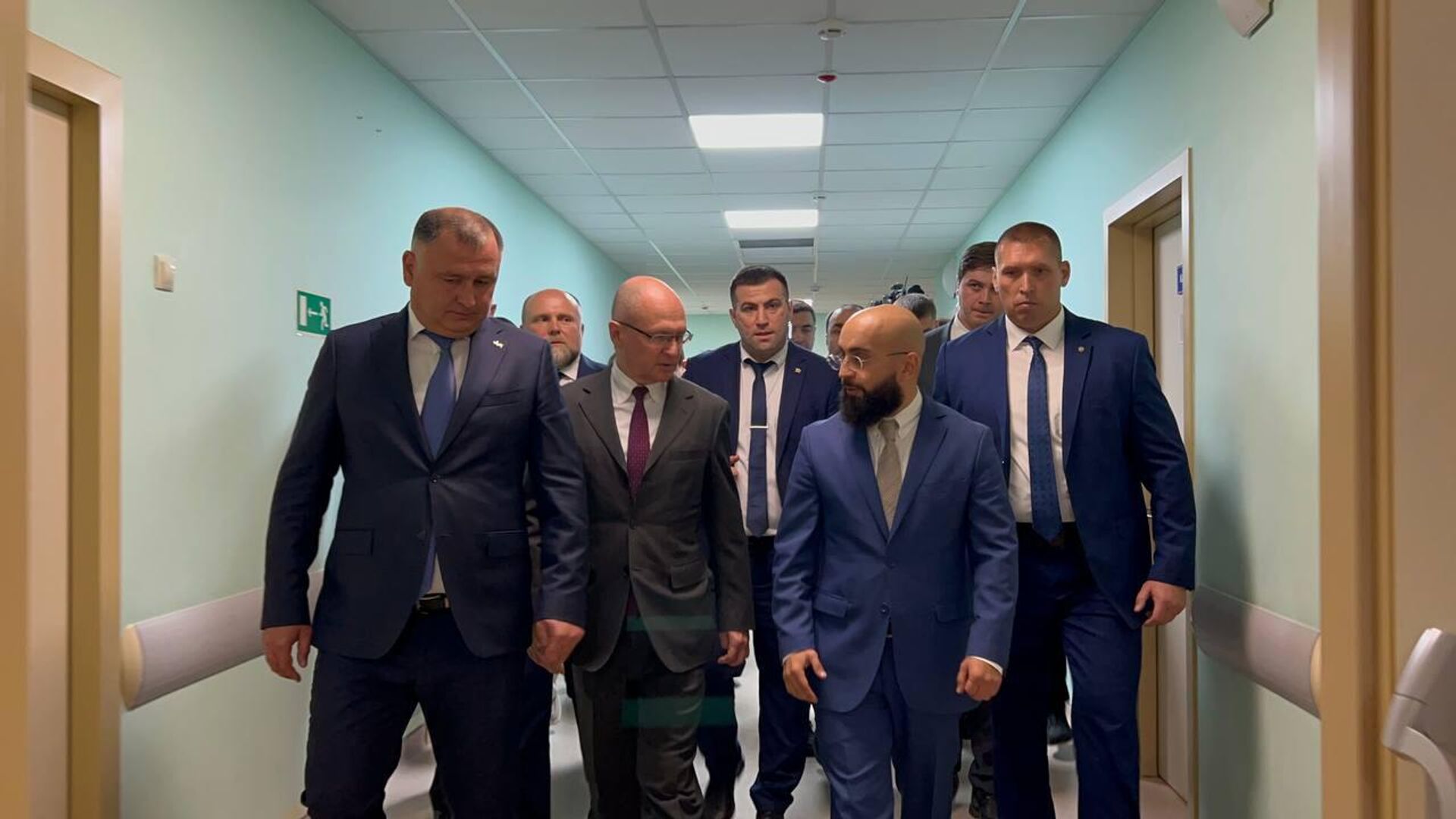 Сергей Кириенко посетил Республиканский многопрофильный медицинский центр в Южной Осетии Сергей Кириенко посетил Республиканский многопрофильный медицинский центр в Южной Осетии - Sputnik Южная Осетия, 1920, 20.09.2025
