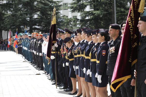 Военный парад к 35-летию Республики Южная Осетия Военный парад к 35-летию Республики Южная Осетия - Sputnik Южная Осетия
