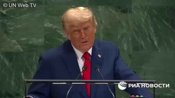 Трамп заявил, что страны НАТО продолжают покупать российские энергоресурсы, финансируя тем самым войну против самих себя - Sputnik Южная Осетия