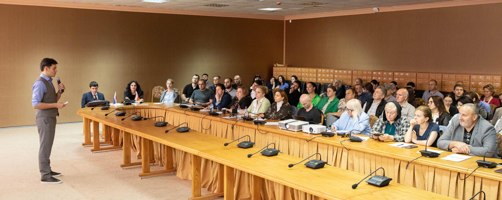 Образовательная программа по подготовке грантовых проектов Президентского фонда культурных инициатив России в Цхинвале - Sputnik Южная Осетия, 1920, 24.09.2025