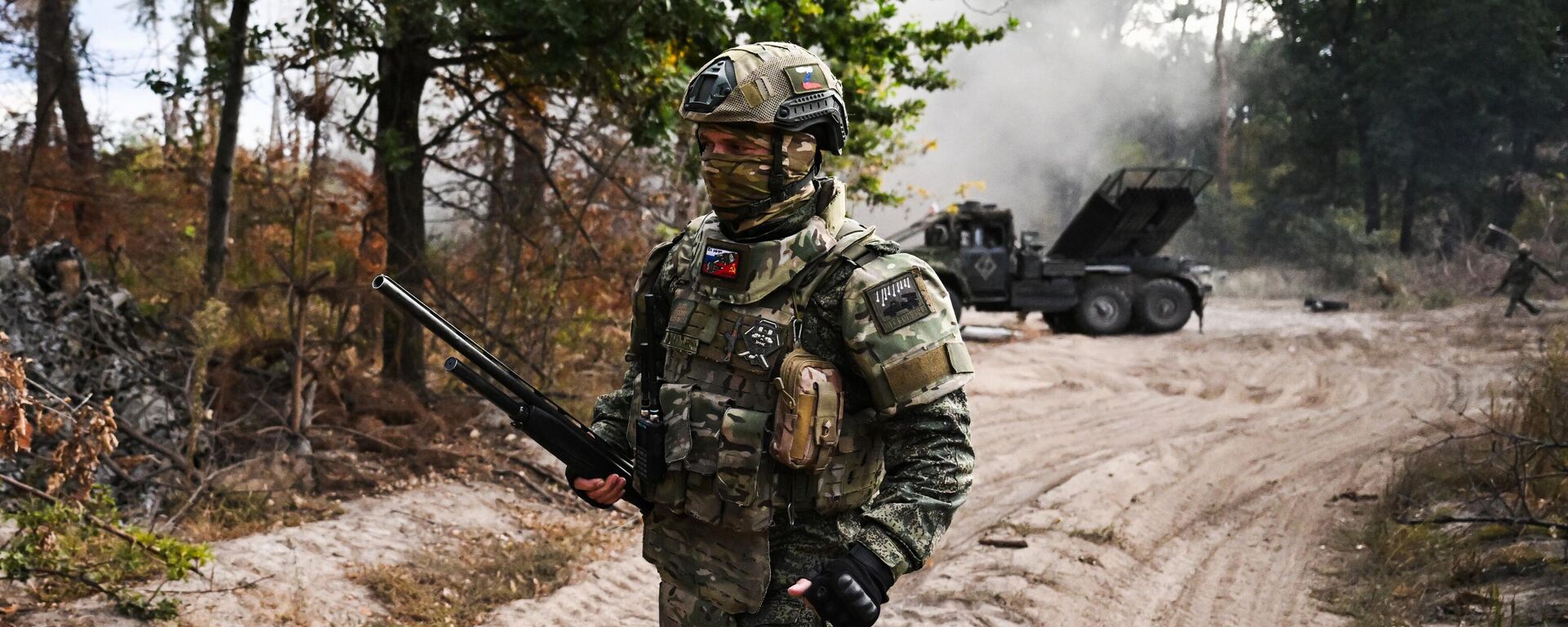 Военнослужащий группировки войск Запад на Краснолиманском направлении СВО - Sputnik Южная Осетия, 1920, 24.09.2025