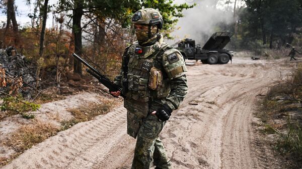 Военнослужащий группировки войск Запад на Краснолиманском направлении СВО - Sputnik Южная Осетия