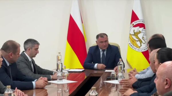 Цхинвал и Сухум стали городами-побратимами только в 2025 году — Гаглоев - Sputnik Южная Осетия