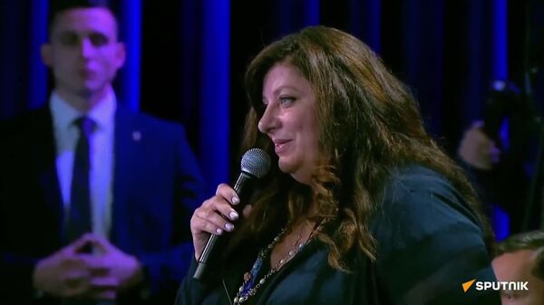 Маргарита Симоньян — мой герой, — американская журналистка Тара Рид поблагодарила главреда @Sputniklive и @rt_russian за возможность работать в России - Sputnik Южная Осетия