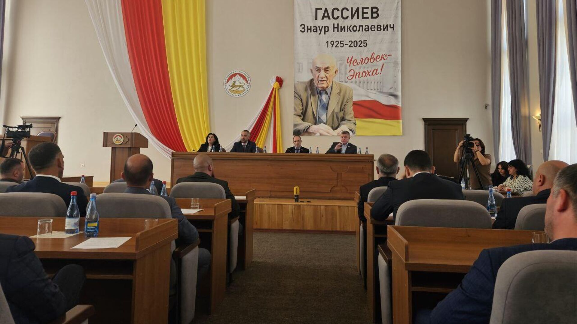 Сессия парламента Южной Осетии Сессия парламента Южной Осетии - Sputnik Южная Осетия, 1920, 07.10.2025