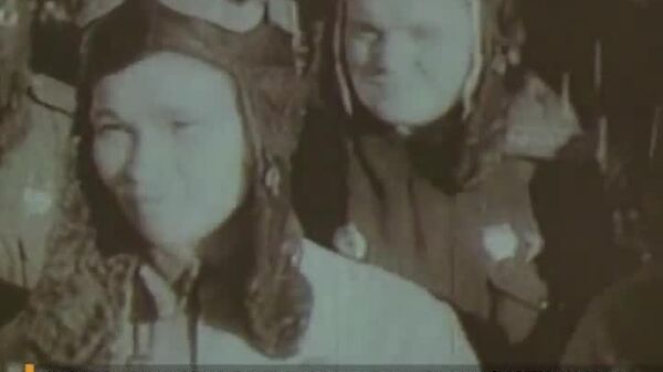 Ночные ведьмы выходят на охоту — 8 октября 1941 года вышел приказ Сталина О сформировании женских авиационных полков ВВС Красной армии - Sputnik Южная Осетия