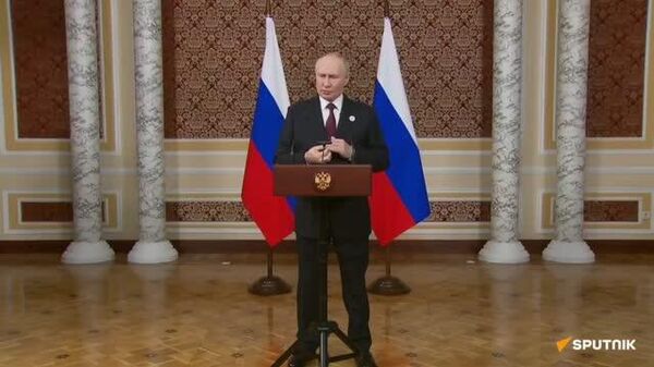 Судьба России всегда в руках народа – сейчас на переднем плане находятся военные – Путин - Sputnik Южная Осетия