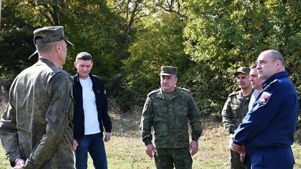 Российские специалисты помогают коллегам в строительстве танкодрома в Южной Осетии  - Sputnik Южная Осетия