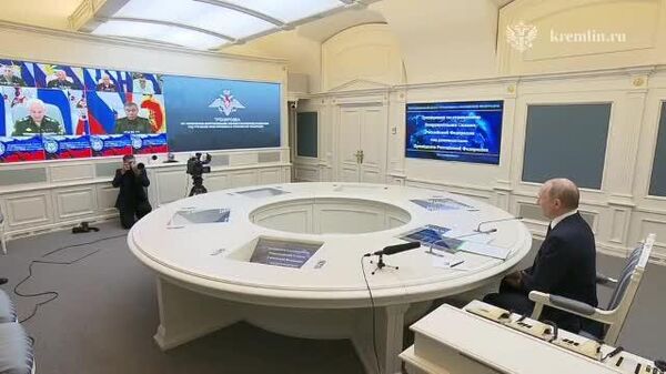 Путин провел плановую тренировку стратегических ядерных сил с привлечением наземной, морской и воздушной составляющих - Sputnik Южная Осетия
